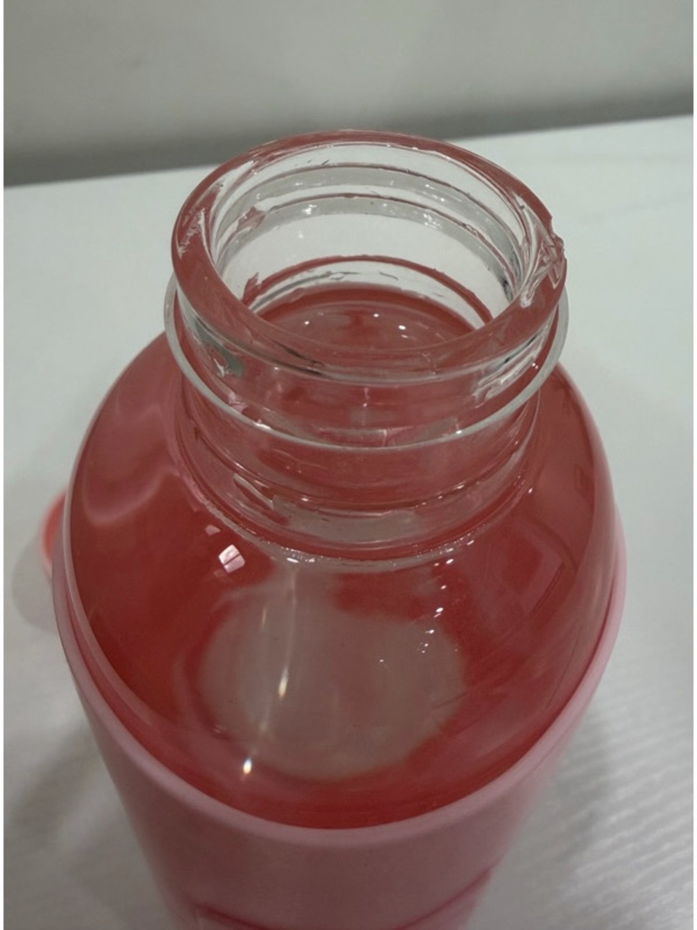 Dior Bottle - Picture 5 of 8